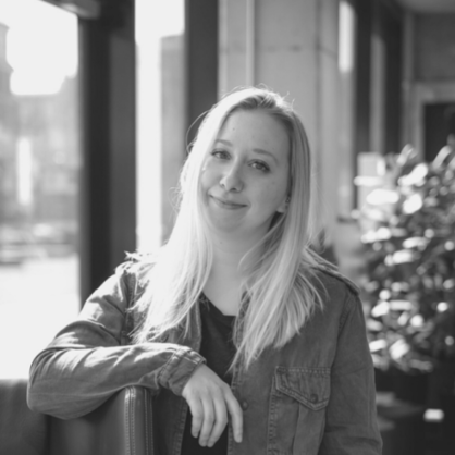 Alena quadratisch