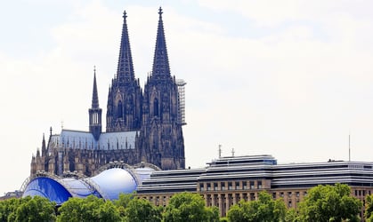 cologne-cathedral-g163d8da96_1920 (1)